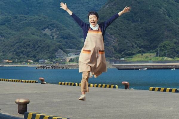 映画『ツユクサ』小林聡美主演“隕石にぶつかった”女性が見つける日常のささやかな幸せ