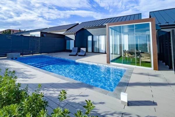 「ヴィラ 藍水」オーシャンビューを望める全室客室温泉・プライベートプール付きヴィラが千葉に