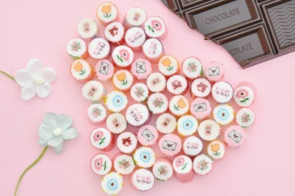 パパブブレのバレンタイン2022、“ハート＆フラワー”のキャンディミックスや板チョコロリポップ