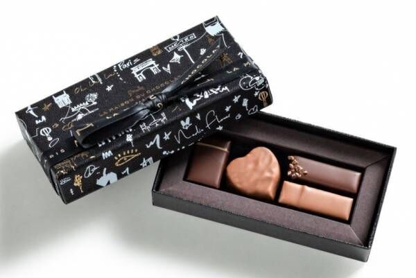 ラ・メゾン・デュ・ショコラの2022年バレンタイン「フォルマン パリ」限定ショコラを含む多彩な詰合せ