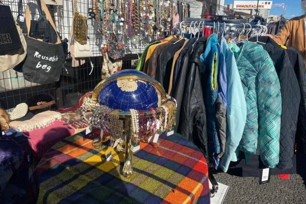 「下北沢古着マーケットvol.7」人気店から個性派まで下北沢の古着屋が駅前に集結