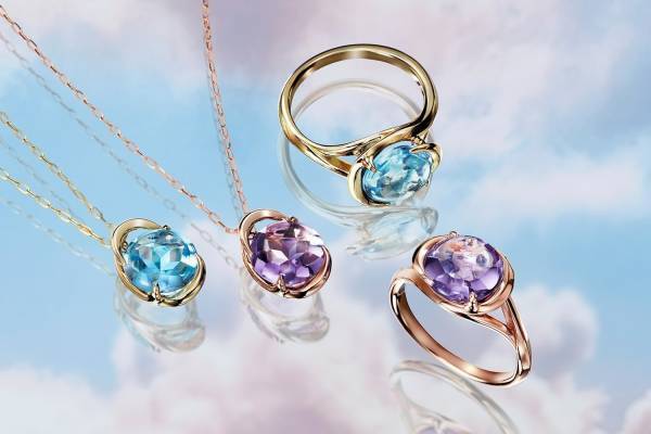 スタージュエリーの2022春夏ジュエリー、“蝶が舞う”ネックレスやカラーストーン煌めくリング