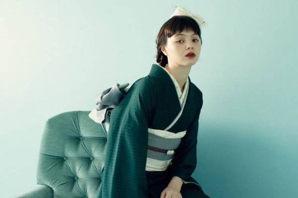 キモノ バイ ナデシコ「わたしの、ふりそで」新作“雨上がりの森”風グリーンやブラウン千鳥格子の振袖