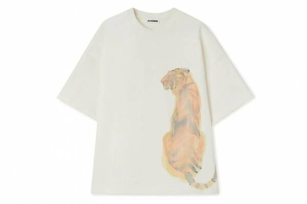 ジル サンダー「タイガーコレクション」が限定で、Tシャツやセーターに“水彩画の虎”をオン