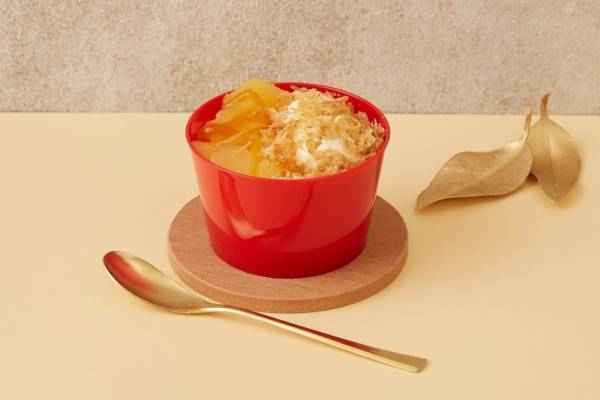 ローソンとRINGOの初共同開発スイーツ、シャキっとりんごのパイケーキ＆ごろっとりんごのパイバー