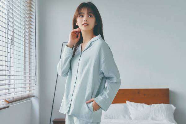 GU 22春のレディースパジャマ、睡眠のスペシャリスト監修“快眠にこだわる”パジャマ＆ワンピース