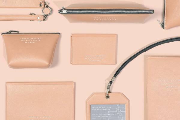 ハイタイドの新ライン「パセン」日常に溶け込む柔らかな色味のポーチ＆パスケース