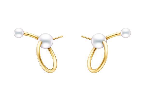 TASAKI「ア ファイン バランス」18Kイエローゴールドの曲線とあこや真珠の優美なジュエリー