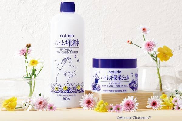 ムーミン×ナチュリエの春限定スキンケア、ムーミン＆仲間たちデザインのハトムギ化粧水・保湿ジェル