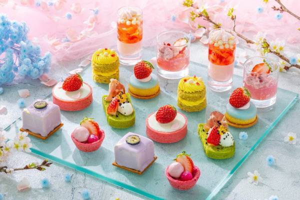 コンラッド東京「桜ストロベリーの春色アフタヌーンティー」“パステルカラー”の春スイーツ