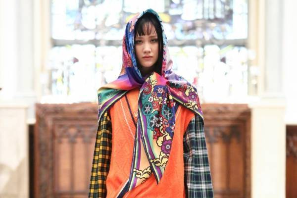 テンダーパーソン 2022-23年秋冬コレクション - “ロックスターとオタク文化”を融合させて