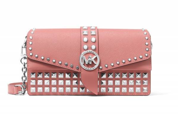 マイケル マイケル・コース新作、MKロゴ入りミニ財布&スタッズ付きショルダーなど