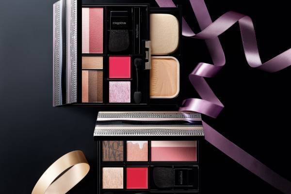 マキアージュの豪華メイクパレット、人気「カスタマイズ」シリーズの限定アイカラー＆おすすめチーク入り