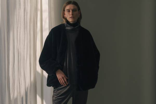 08サーカス 2022-23年秋冬コレクション、エレガントと曖昧さを纏う