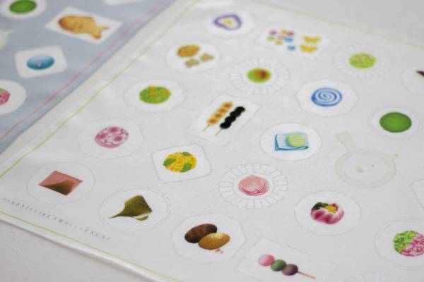 「和菓子柄」ハンカチーフがクラシクス・ザ・スモールラグジュアリから、たい焼きや3色団子など