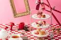 “ピンク×レッド”の春アフタヌーンティー、グランドニッコー東京 台場で - 桜ムースや苺スイーツなど
