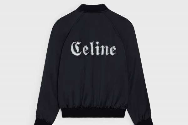 セリーヌ オム“ゴシック調ロゴ”の限定Tシャツやブルゾン、アートプリントのスウェットも
