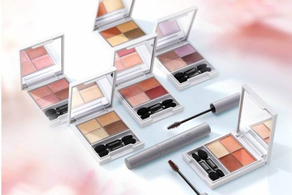 オルビス2022年春コスメ、“ふんわり溶け込む”新4色アイシャドウや春色の眉マスカラ