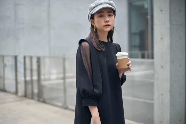 スナイデル人気ワンピースが復活"ふんわり"シフォンの切り替えスリーブ、ルミネ新宿2店限定で