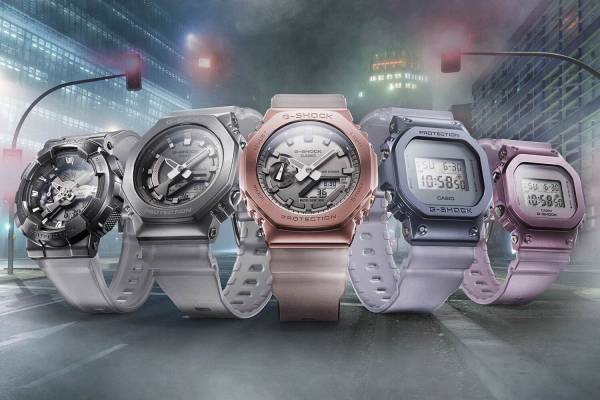 G-SHOCKから夜霧を表現した新作腕時計、ニュートラルカラーのメタルケース＆スケルトンバンド