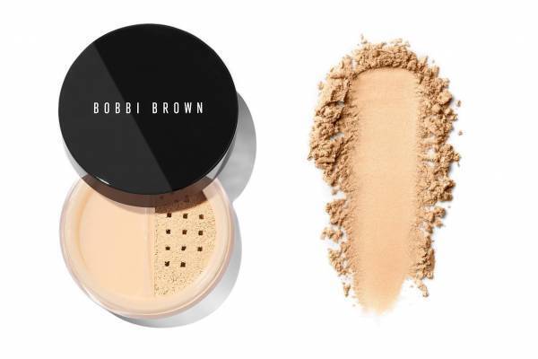 ボビイ ブラウン22年春コスメ、“ふんわりマット肌”を叶えるフェイスパウダーに新色追加
