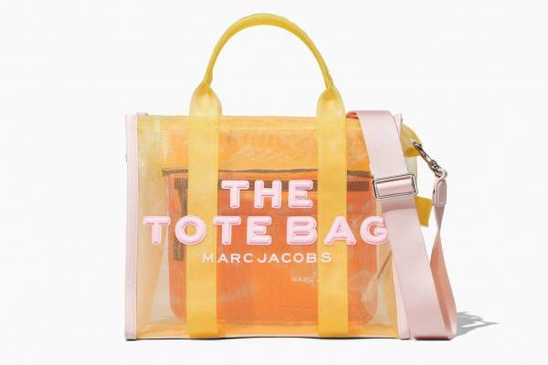 マーク ジェイコブス「ザ トート バッグ」新作、“キャンディカラー”のメッシュバッグなど