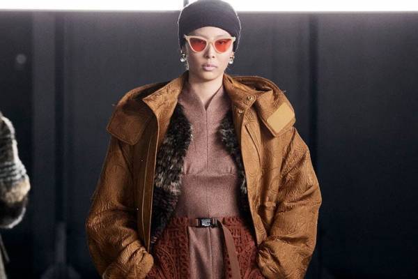 マメ クロゴウチ 2022年秋冬コレクション、長野の太古の歴史をたどる旅