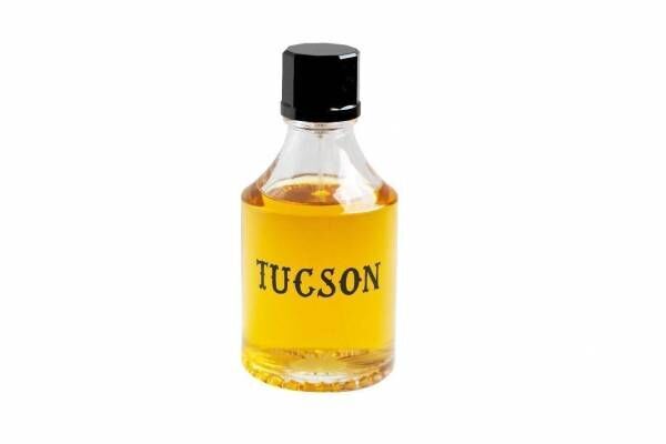 アスティエ・ド・ヴィラット“ブランド初”の香水「ツーソン」砂漠を思わせるウッディーな香り