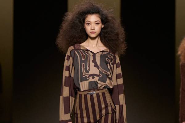 エルメス 22-23年秋冬ウィメンズコレクション - 現代的ロマンティックの理想像