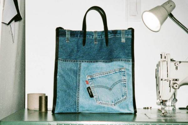 3.1 フィリップ リム、「リーバイス 501」デニムを使用したジャケット＆トートバッグ