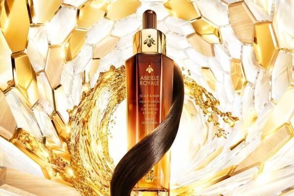 ゲラン初のヘアケア誕生 蜂蜜入り 美容オイルでスカルプ ヘアケア 甘い蜂蜜の香り付き 22年3月13日 ウーマンエキサイト 1 3 ゲラン初のヘアケア誕生 蜂蜜入り 美容オイルでスカルプ ヘアケア 甘い蜂蜜の香り付き 22年3月13日 ウーマンエキサイト 1 3