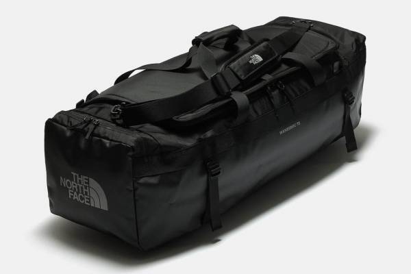 ザ・ノース・フェイス新作"スケートボード"を持ち運べるバックパックやボストンバッグ
