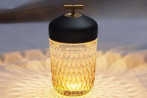 サンルイ「ティスル」などクリスタルが伊勢丹新宿店に、工房の歴史やクラフトマンシップも紹介