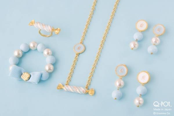 Q-pot.“しましまキャンディ”アクセサリー「ストライプキャンディ」に新色パステルブルー