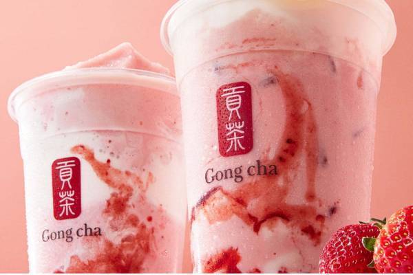 ゴンチャ“とろぷる食感”いちご杏仁豆腐入りミルクティー＆“シャリシャリ”フローズンドリンク