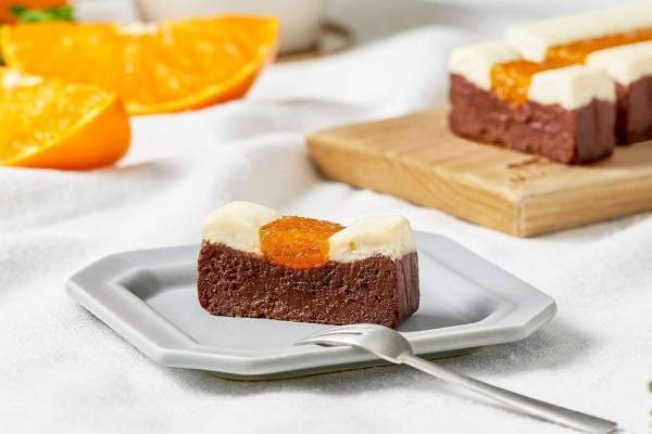 ミニマルの柑橘スイーツ、“せとか”の密柑ジャム×マスカルポーネチーズの「生ガトーショコラ」