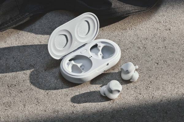 アディダス初の完全ワイヤレスイヤホン誕生、ノイズキャンセリング機能搭載モデルも