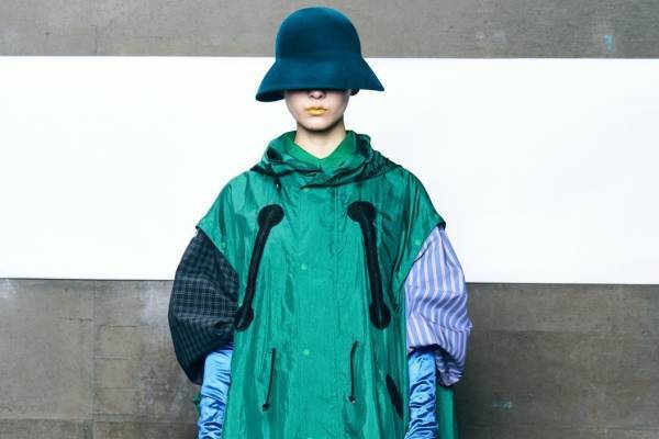 メグミウラ ワードローブ 22-23年秋冬コレクション - 色と個性が交差する服