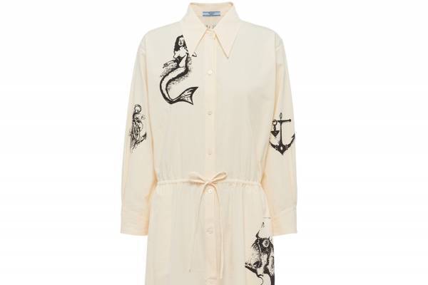 プラダ“海”モチーフの新作ウィメンズTシャツ＆ドレス、人魚やアンカーのタトゥープリント