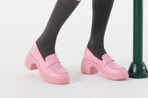 カンペール2022年春色ヒールシューズ、パステルカラーローファー＆ギンガムチェックブーツ