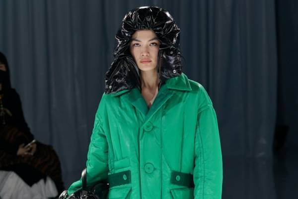 TOGA 2022-23年秋冬コレクション - 楽しい服には生命が宿る