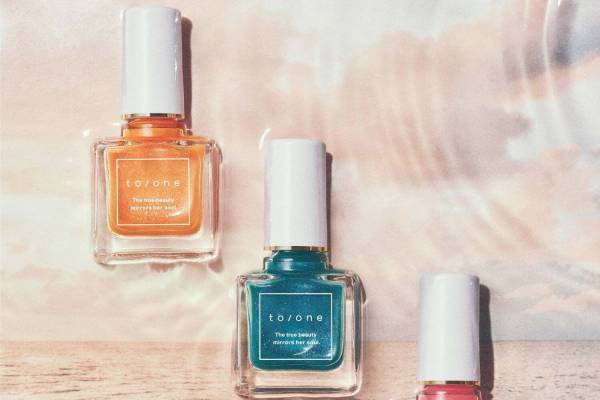 トーン2022年夏コスメ、“クリアな夏色”カラートップコート＆人気リキッドアイカラーの限定色も