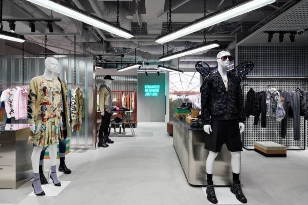 ディースクエアード、東京・表参道ヒルズに新旗艦店をオープン