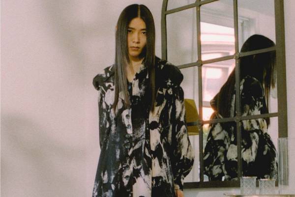 アキラナカ 2022-23年秋冬コレクション - 異和、歪さへの好奇心と“美”の変容