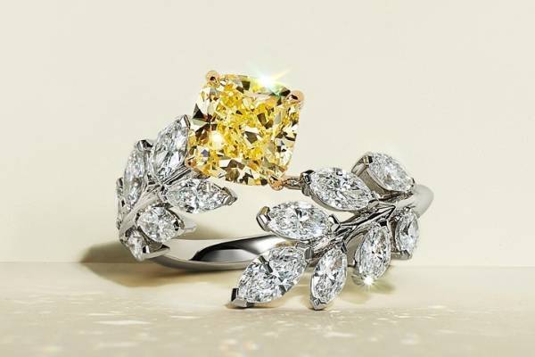 ティファニー日本上陸50周年記念、希少な“イエローダイヤ”主役の限定リング発売へ