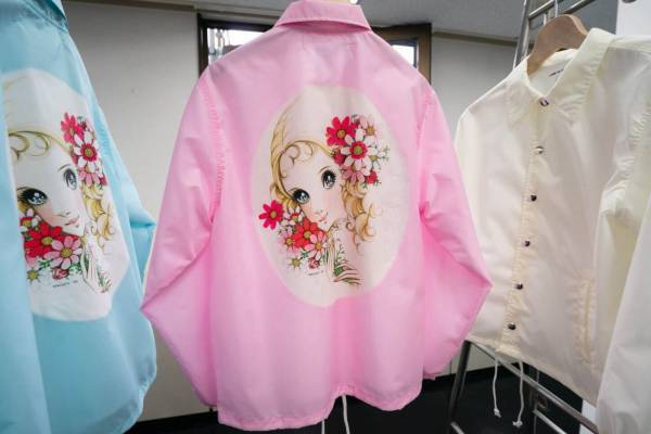 コム デ ギャルソン・ガール×高橋真琴“少女画”のTシャツ＆ジャケット、“花咲く”ワンピースも