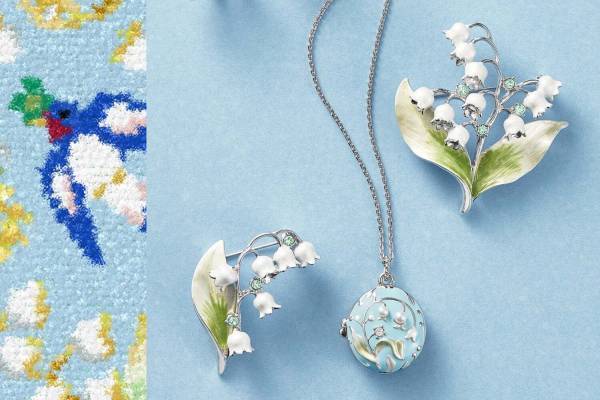 ヴァンドームブティック×フェイラー、“スズランの花”モチーフのアクセサリー＆ハンカチのセット