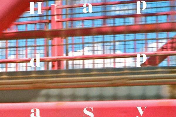 FIVE NEW OLD新曲「Happy Sad」ジャケットはPERIMETRONのMargt