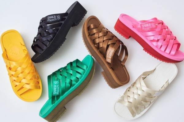 シャカ初ウィメンズヒールサンダル、カラフルな”南国風”ナイロンテープアッパー