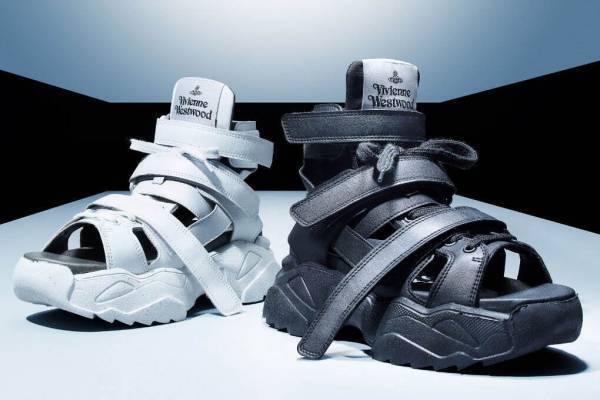 ヴィヴィアン・ウエストウッドの新作「ロンパー サンダル」パイレーツブーツ着想のベルクロを大胆に